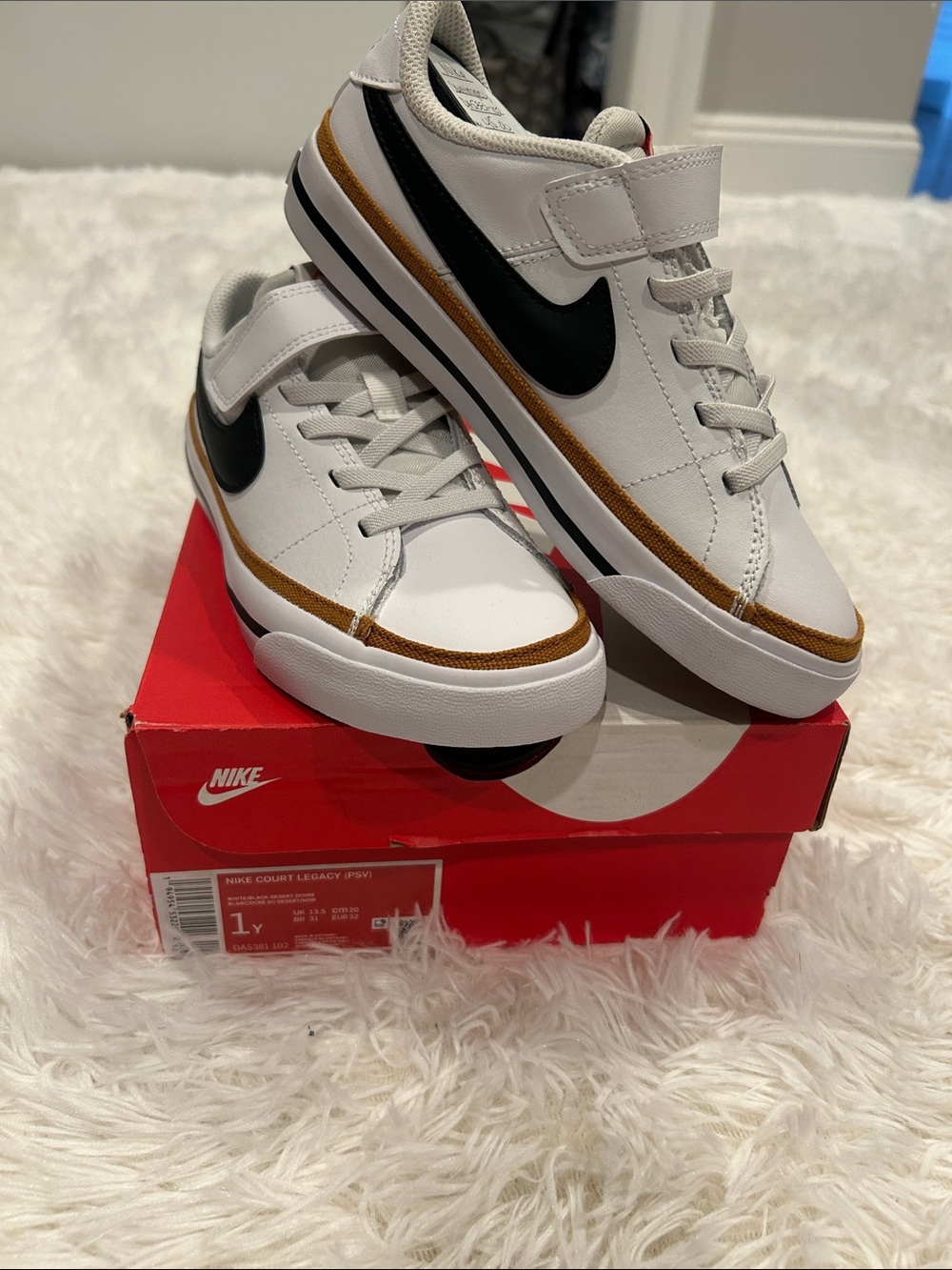 Nike Court Legacy Boys White Sneakers with Black Swoosh and Brown Trim